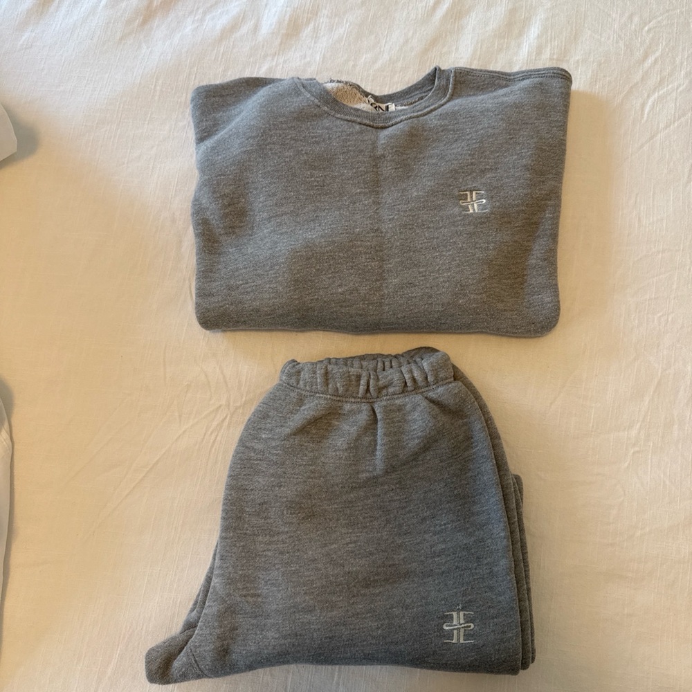 ETERNE SET SOLD TOGETHER